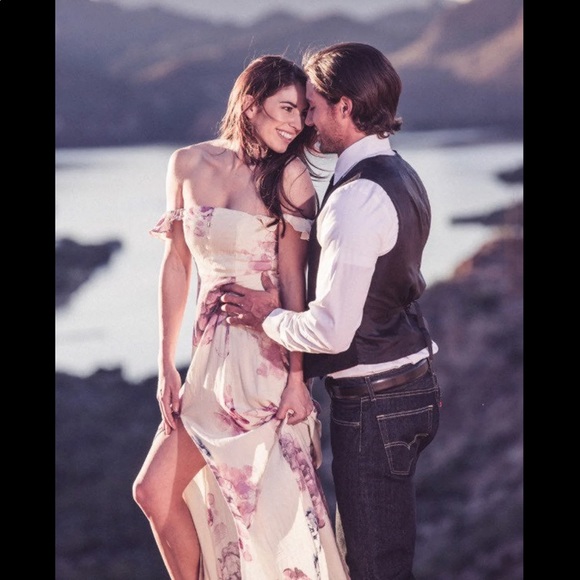 Hello Molly Dress - Picture 3 of 7